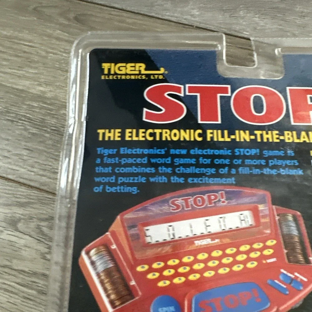 Tiger Electronics STOP! Word Game Unisex OS Red NEW Vintage 1998 Handheld 07-017